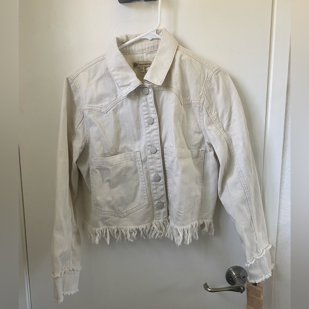 Democracy Cream Blanched Almond Off-White Cropped Denim Jacket